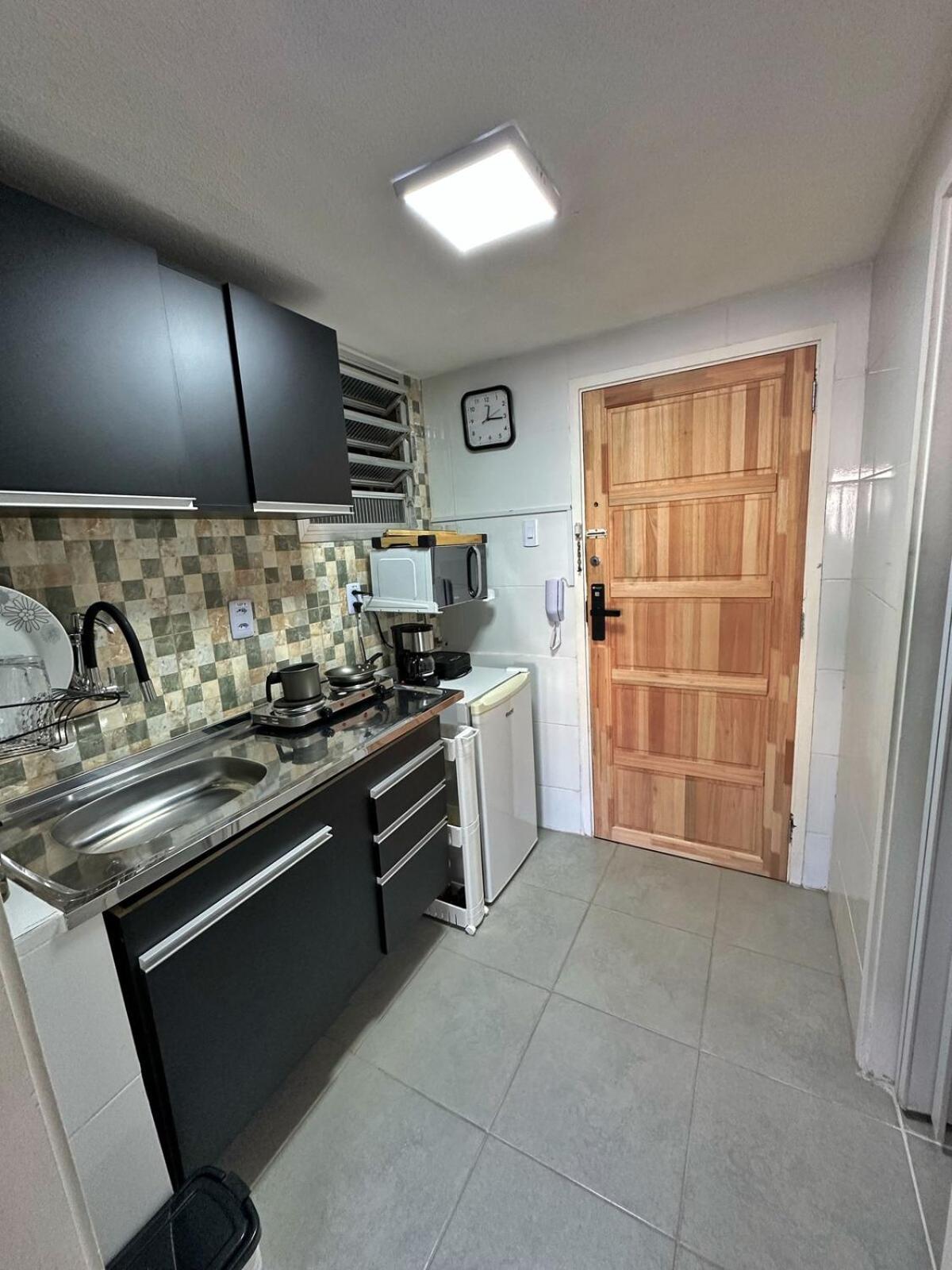 Hius 529, Completely Renovated Apartamento